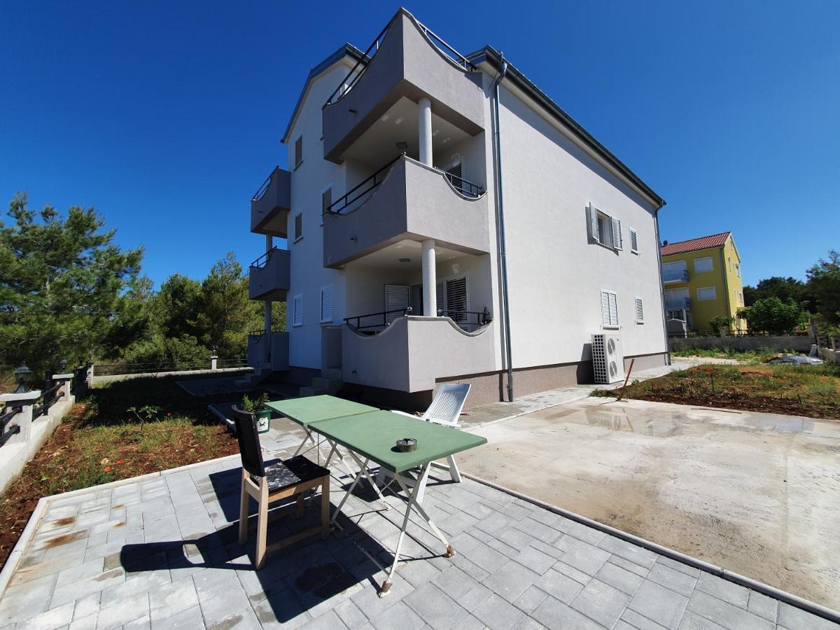 Apartments Villa M&M 2 Bibinje Exteriör bild