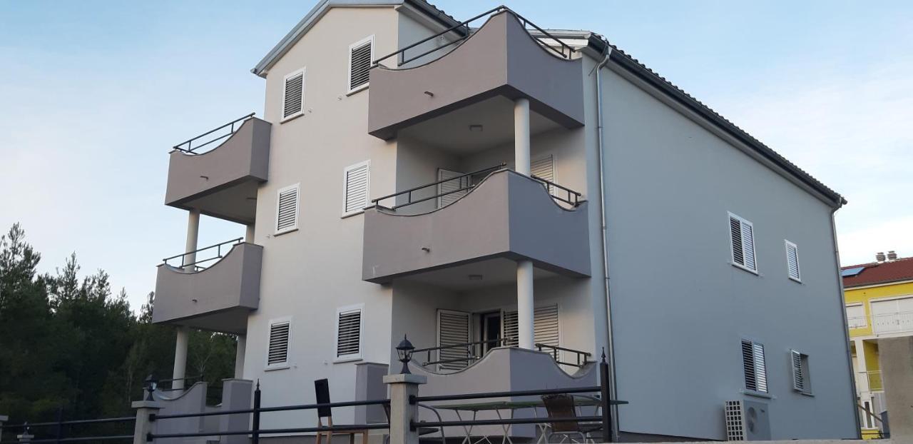 Apartments Villa M&M 2 Bibinje Exteriör bild